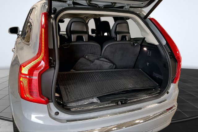 Certified 2025 Volvo XC90 T8 Plus w/ Protection Package Premier AWD/4WD image 6