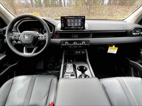 New 2025 Honda Pilot EX-L image 12
