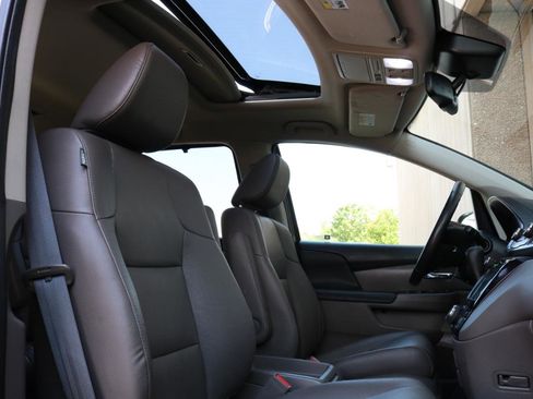 Used 2016 Honda Odyssey EX-L image 47