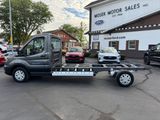 Used 2024 Ford E-Transit image 2