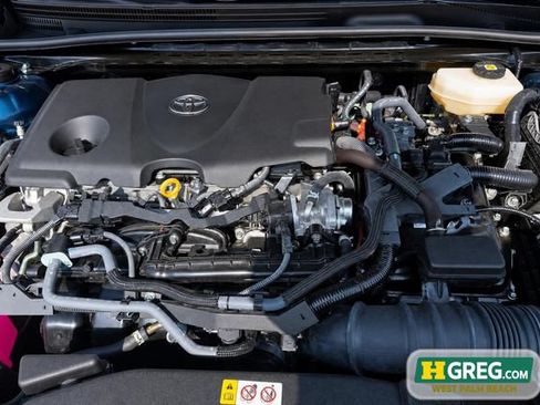 Used 2025 Toyota Camry SE FWD image 17