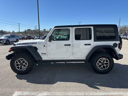 Certified 2025 Jeep Wrangler Unlimited Rubicon image 4