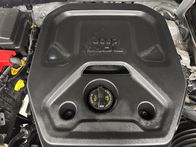 Used 2024 Jeep Wrangler Unlimited Sahara AWD/4WD image 10