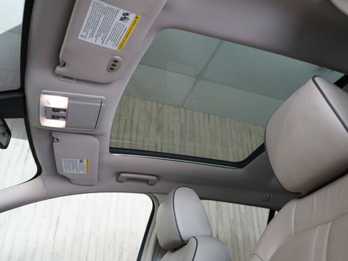 Used 2014 Lincoln MKX FWD w/ Equipment Group 102A image 24