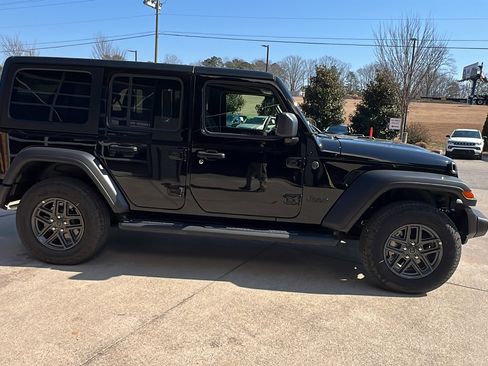 Certified 2025 Jeep Wrangler Sport S image 7