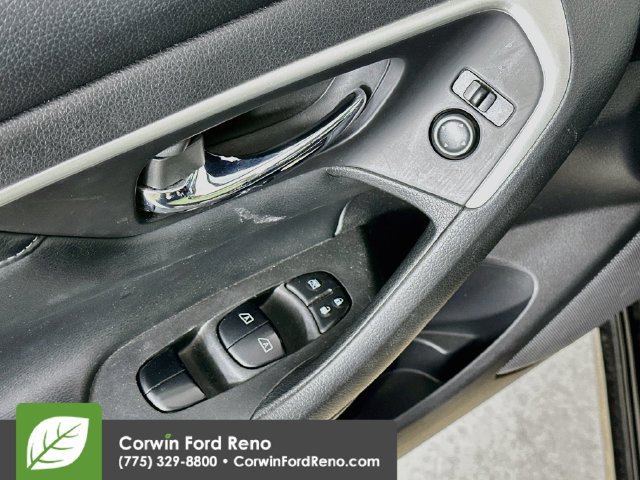 Used 2016 Nissan Altima 3.5 SL FWD image 20