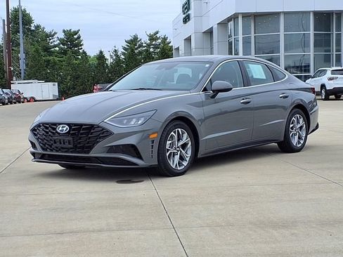 Certified 2023 Hyundai Sonata SEL w/ Convenience Package FWD image 1
