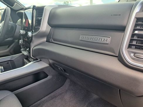 New 2026 RAM 1500 4x4 Crew Cab image 29