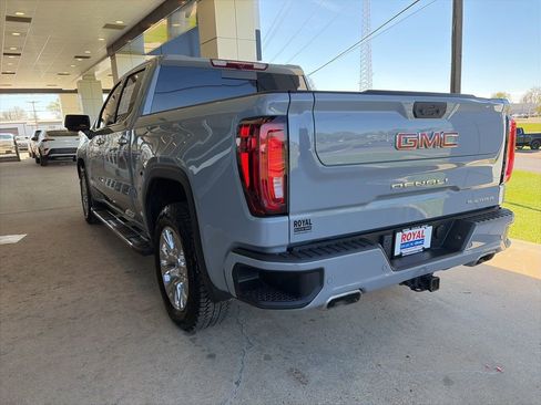 Certified 2025 GMC Sierra 1500 Denali image 7