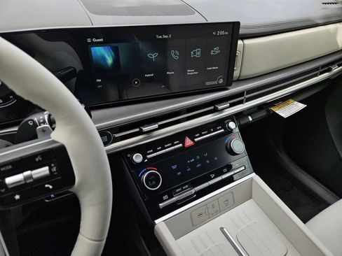 New 2026 Hyundai Santa Fe SE image 22