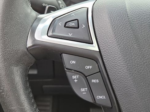 Used 2015 Ford Edge Titanium w/ Equipment Group 301A AWD/4WD image 7