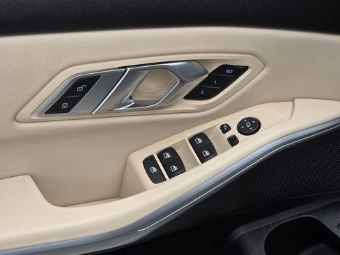 Used 2023 BMW 330i Sedan w/ Driving Assistance Package image 17