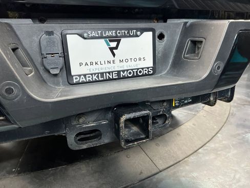 Used 2021 Ford F350 Platinum w/ Tremor Off-Road Package image 33