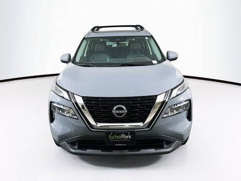 Used 2023 Nissan Rogue SL image 2