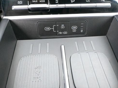 Used 2026 Hyundai Santa Fe SEL FWD image 19