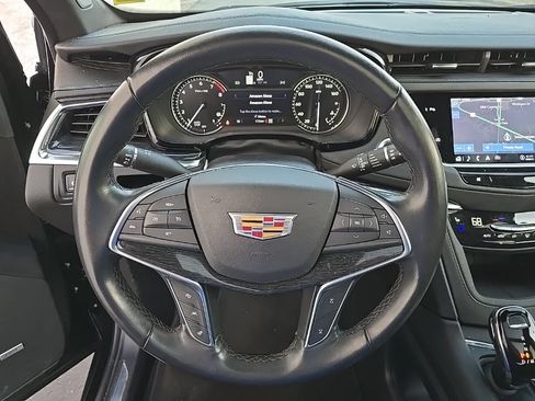 Certified 2023 Cadillac XT5 Premium Luxury AWD/4WD image 22