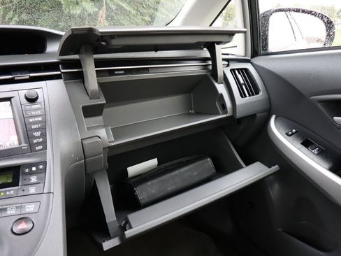 Used 2011 Toyota Prius Four w/ Solar Roof Pkg image 37