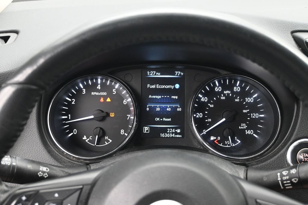 Used 2017 Nissan Rogue SV w/ Midnight Edition AWD/4WD image 12
