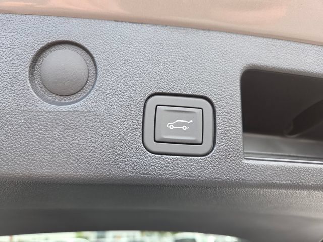 New 2026 GMC Terrain AT4 w/ Technology Package II AWD/4WD image 16