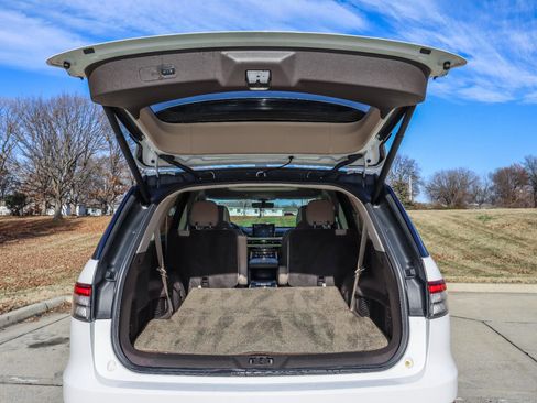 Used 2022 Lincoln Aviator Reserve w/ Equipment Group 201A image 28