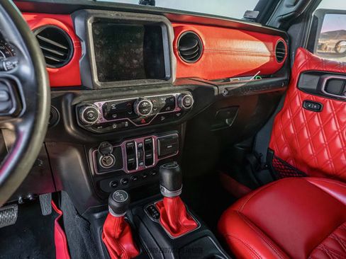 Used 2020 Jeep Wrangler Unlimited Sport AWD/4WD image 21