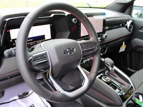 New 2025 Chevrolet Colorado Z71 w/ Technology Package AWD/4WD image 29