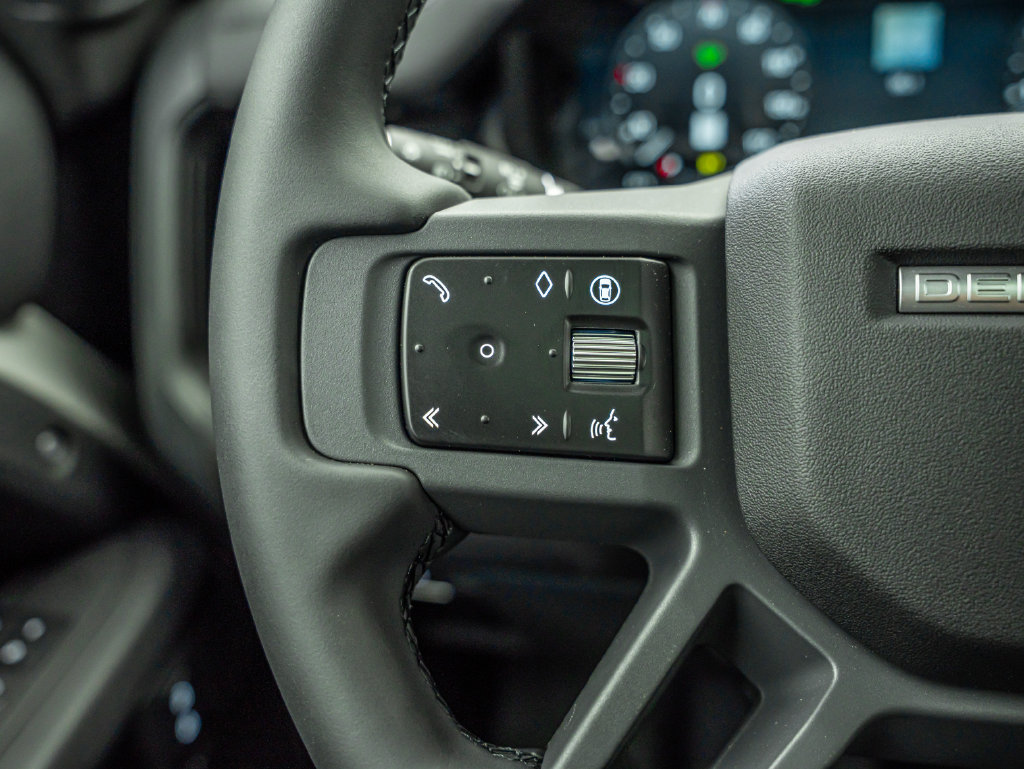 New 2026 Land Rover Defender 110 S AWD/4WD image 18