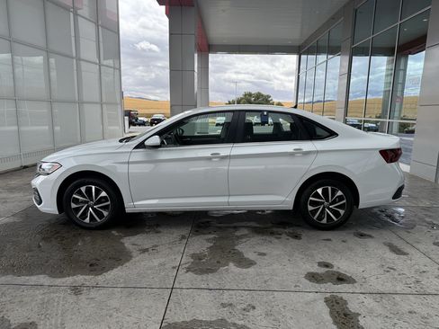 Used 2024 Volkswagen Jetta S FWD image 5