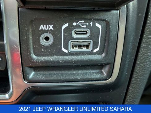 Used 2021 Jeep Wrangler Unlimited Sahara image 28