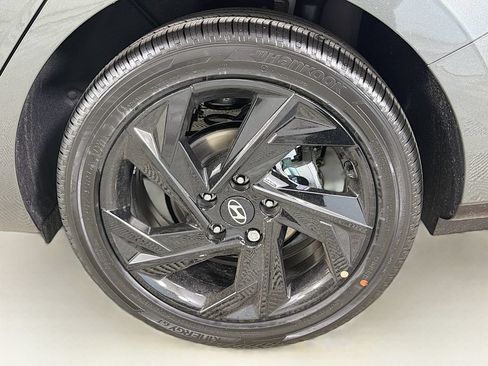 Used 2026 Hyundai Elantra SEL Sport Premium FWD image 34