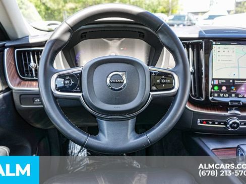 Used 2024 Volvo XC60 B5 Plus AWD/4WD image 28