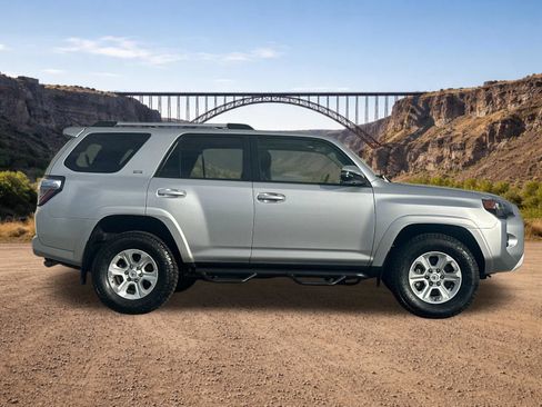Used 2024 Toyota 4Runner SR5 Premium w/ Moonroof Package AWD/4WD image 2