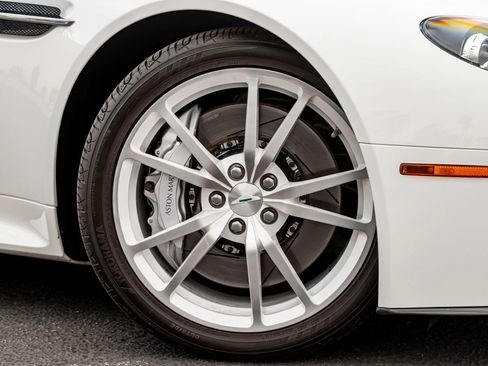 Used 2013 Aston Martin V8 Vantage S RWD image 5