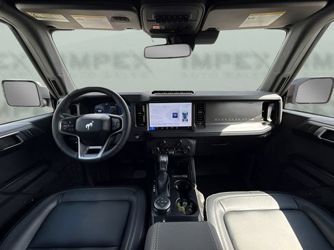 Used 2025 Ford Bronco Badlands AWD/4WD image 12