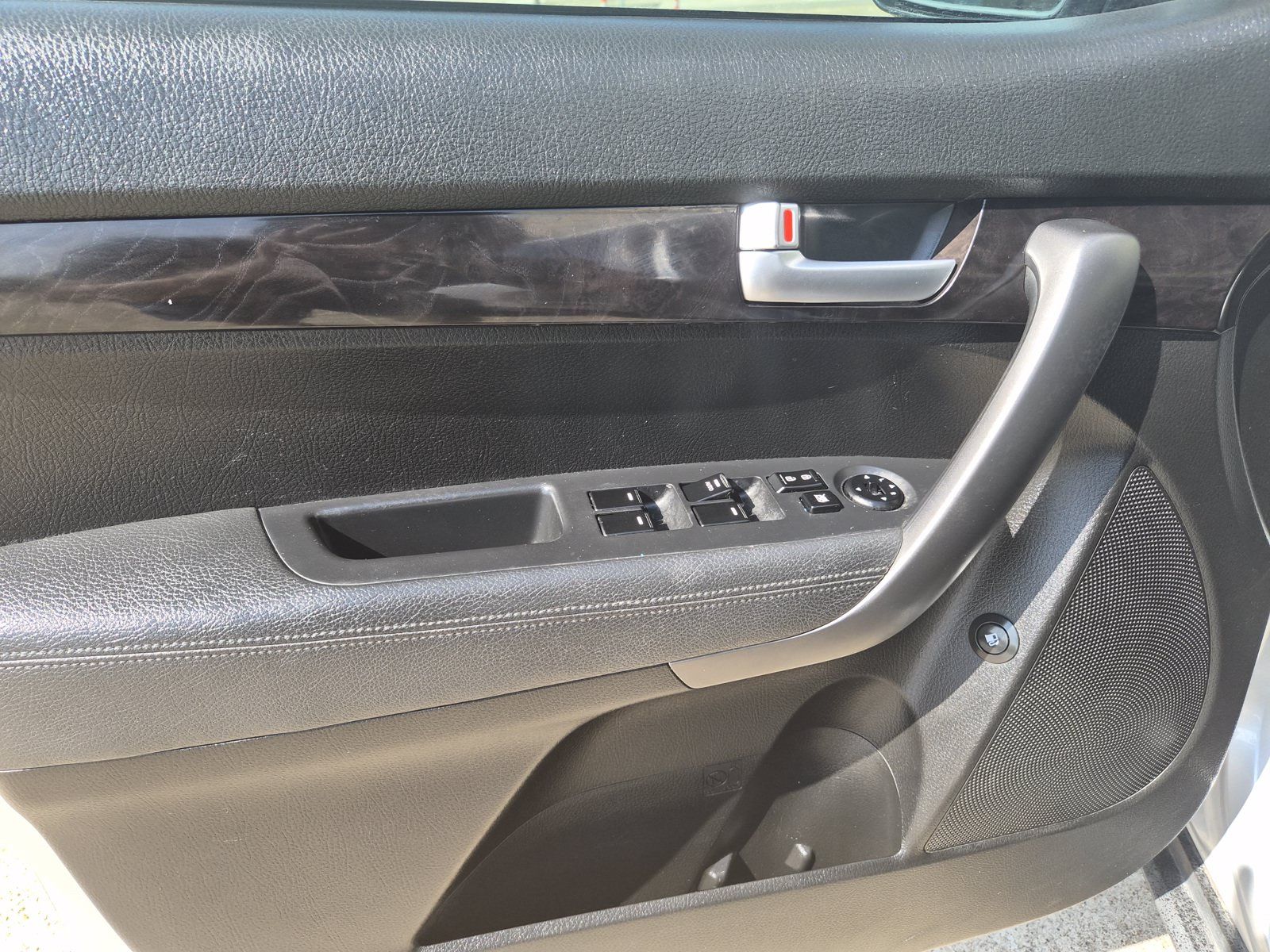Used 2014 Kia Sorento LX FWD image 10