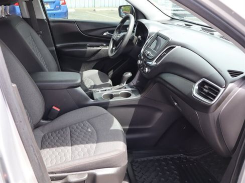 Used 2021 Chevrolet Equinox LT AWD/4WD image 9