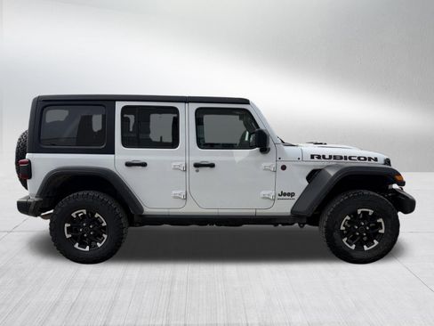 Used 2025 Jeep Wrangler Unlimited Rubicon image 8