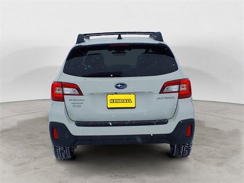 Used 2019 Subaru Outback 2.5i Premium w/ Popular Package #2 image 4