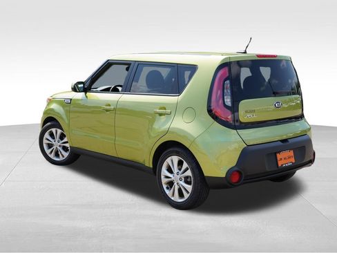 Used 2015 Kia Soul + FWD image 7