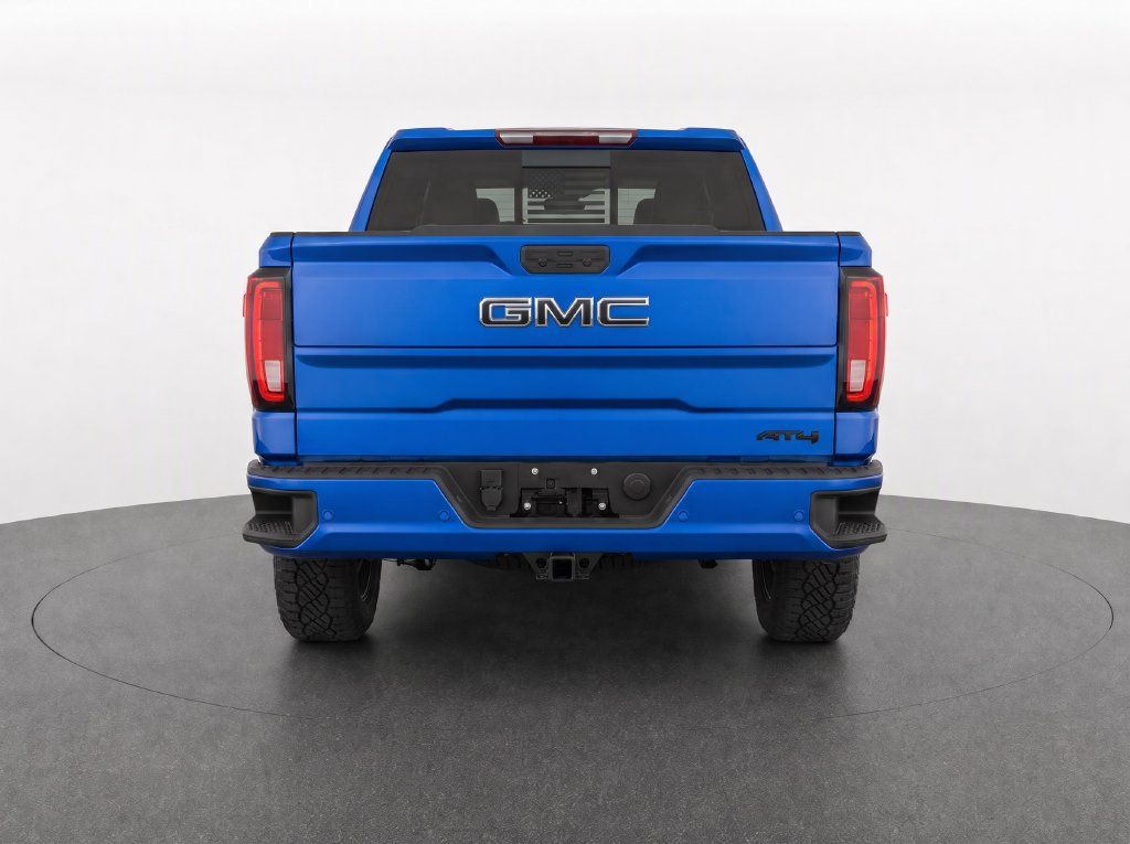 Used 2023 GMC Sierra 1500 AT4 w/ Technology Package AWD/4WD image 7