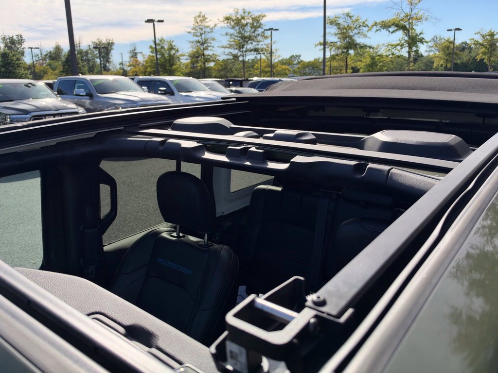 Certified 2023 Jeep Wrangler Unlimited Rubicon 4xe w/ Cold Weather Group AWD/4WD image 32