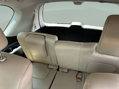 Used 2023 Nissan Armada Platinum w/ Captain's Chairs Package RWD image 22