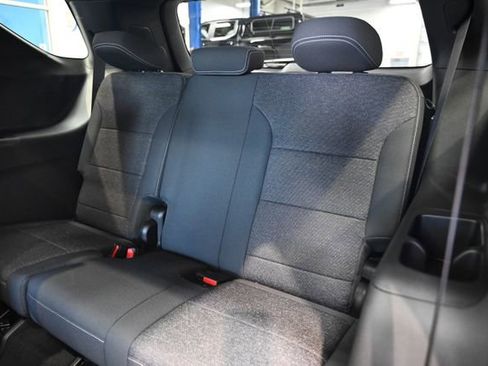 New 2026 Chevrolet Traverse LT w/ Sun and Wheel Package FWD image 12