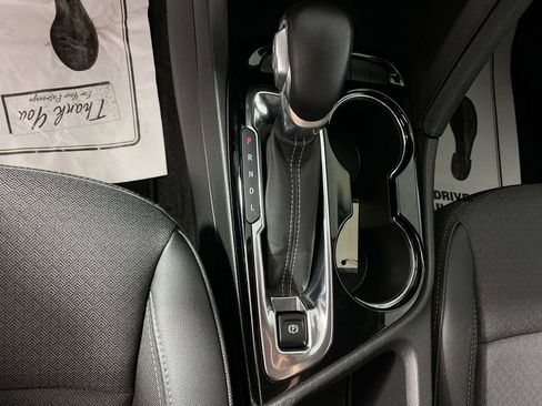 Used 2023 Buick Encore GX Select w/ Sport Touring Package FWD image 19