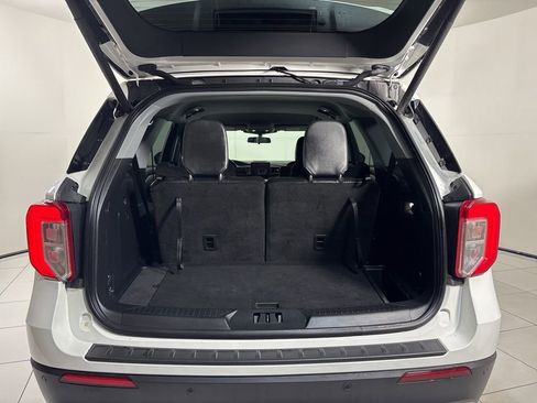 Used 2022 Ford Explorer XLT w/ Equipment Group 202A image 24