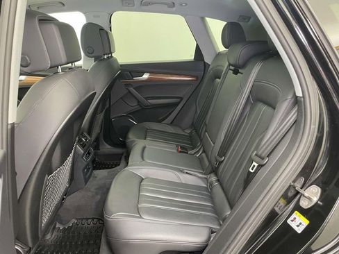 Used 2023 Audi Q5 2.0T Premium w/ Convenience Package AWD/4WD image 19