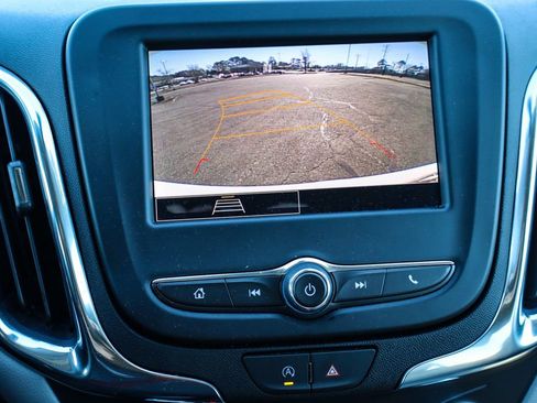 Used 2024 Chevrolet Equinox LT image 31