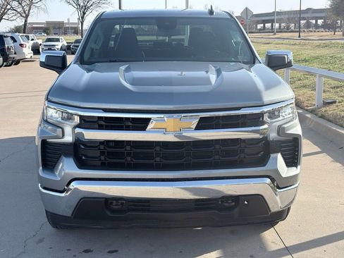 Used 2025 Chevrolet Silverado 1500 LT image 3