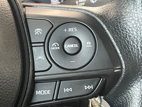 Used 2025 Toyota Corolla LE FWD image 10