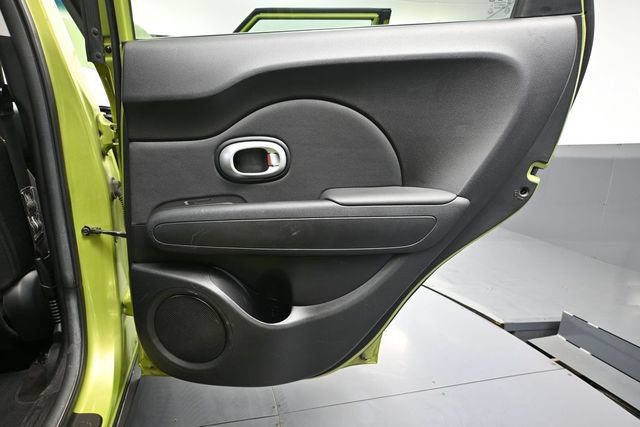 Used 2015 Kia Soul + FWD image 30